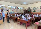 Bhabinkamtibmas Polsek Nyalindung Polres Sukabumi Laksanakan Program Police Goes to School di SDN 1 Cijangkar