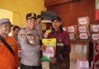 Kapolres Sukabumi dan Bhayangkari Salurkan Bantuan bagi Warga Terdampak Banjir di Cisolok