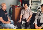 Bhabinkamtibmas Polsek Bojonggenteng di Desa Bojonggaling sambang Satpam Bank Mandiri Bojonggenteng