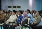 Momen Prabowo Duduk Bersebelahan dengan ART dan Tukang Seblak di Serah Terima Rumah Subsidi