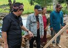 Kepedulian Nyata: H. Isep Dadang Sukmana Bantu Janda Terdampak Longsor di Jampangkulon