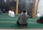 Polsek Parungkuda Laksanakan Safari Subuh di Masjid Jami Darussolihin