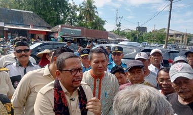 Pertemuan Hangat di Dermaga Palabuhanratu, KSP M. Qodari Didampingi Kadis Perikanan Sukabumi Sri Padmoko Temui Nelayan Sukabumi
