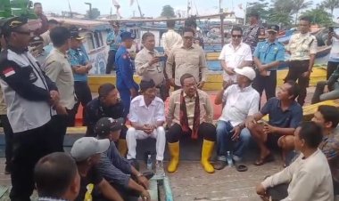 Nelayan Palabuhanratu Curhat ke KSP M. Qodari: Kalau Paceklik Kami Susah, Pak