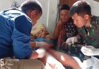 TNI “Jemput Bola” Cek Kesehatan Warga Terdampak di Aceh, Diikuti Ibu-ibu dan Balita